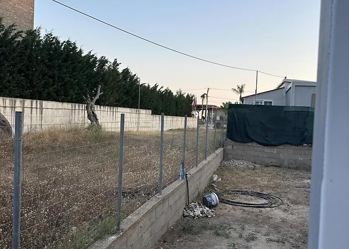 Livadhe Химара